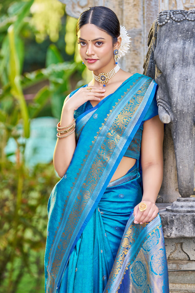 Stay Chic and Elegant with Our Kanchipuram Silk Sarees – Sareeko