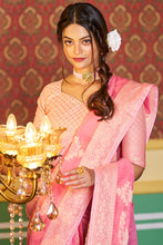 Load image into Gallery viewer, Brood Pink Linen Silk Saree With Chatoyant Blouse Piece Bvipul