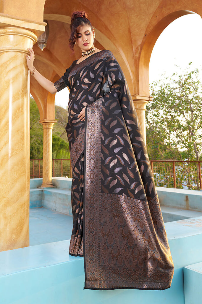 Captivating Black Soft Silk Saree With Majesty Blouse Piece