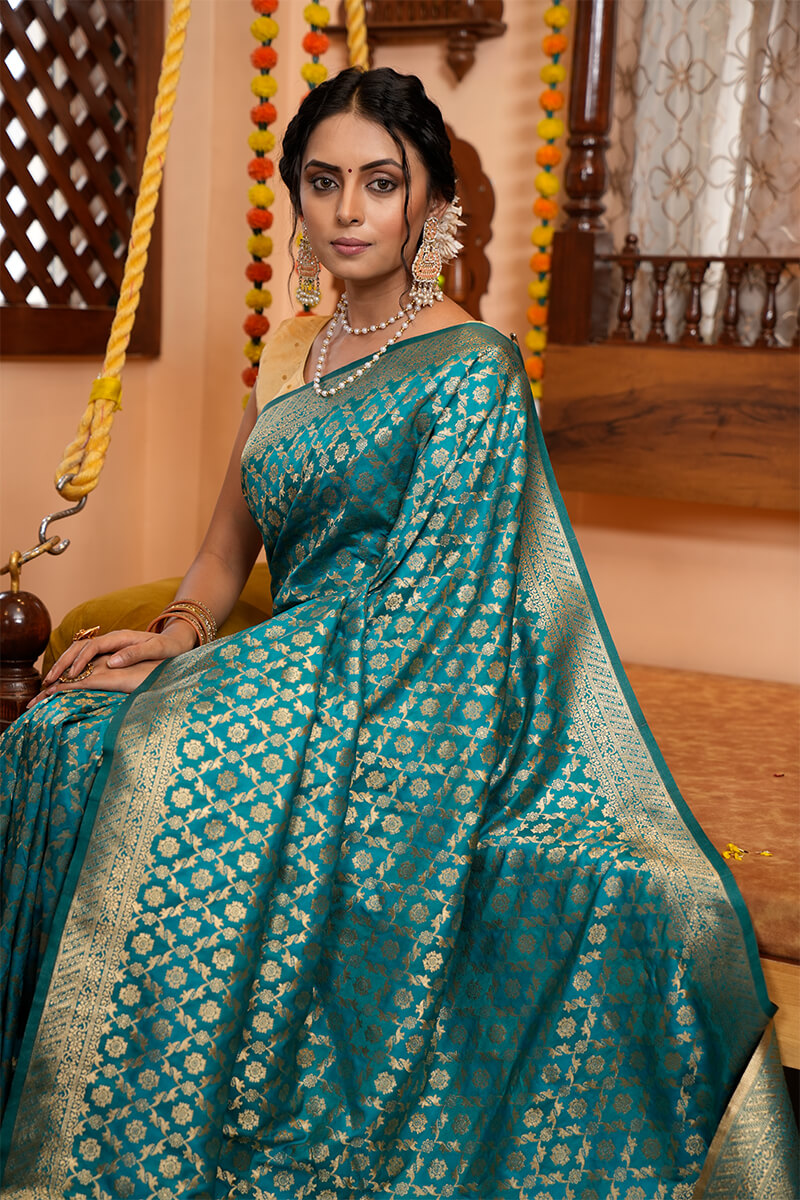 Elegant Firozi Kanjivaram Silk With Trendy Blouse Piece Bvipul