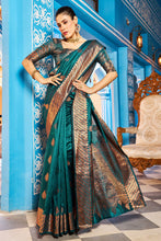 Load image into Gallery viewer, Prominent Rama Banarasi Silk Saree With Blissful Blouse Piece Bvipul