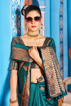 Load image into Gallery viewer, Prominent Rama Banarasi Silk Saree With Blissful Blouse Piece Bvipul