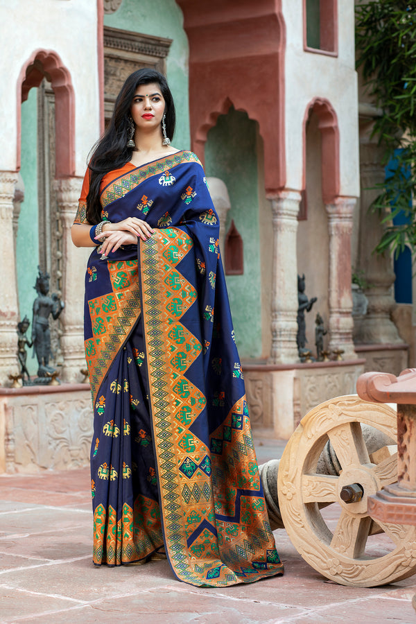 Designer Patola Silk Traditional Saree With Rich Pallu And Zari Woven Work Saree For Women | Wedding Wear Party Wear Indian Saree ClothsVilla