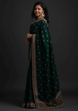 Load image into Gallery viewer, Enchanting Green Dori And Sequins Embroidered Art Silk Wedding Saree Clothsvilla