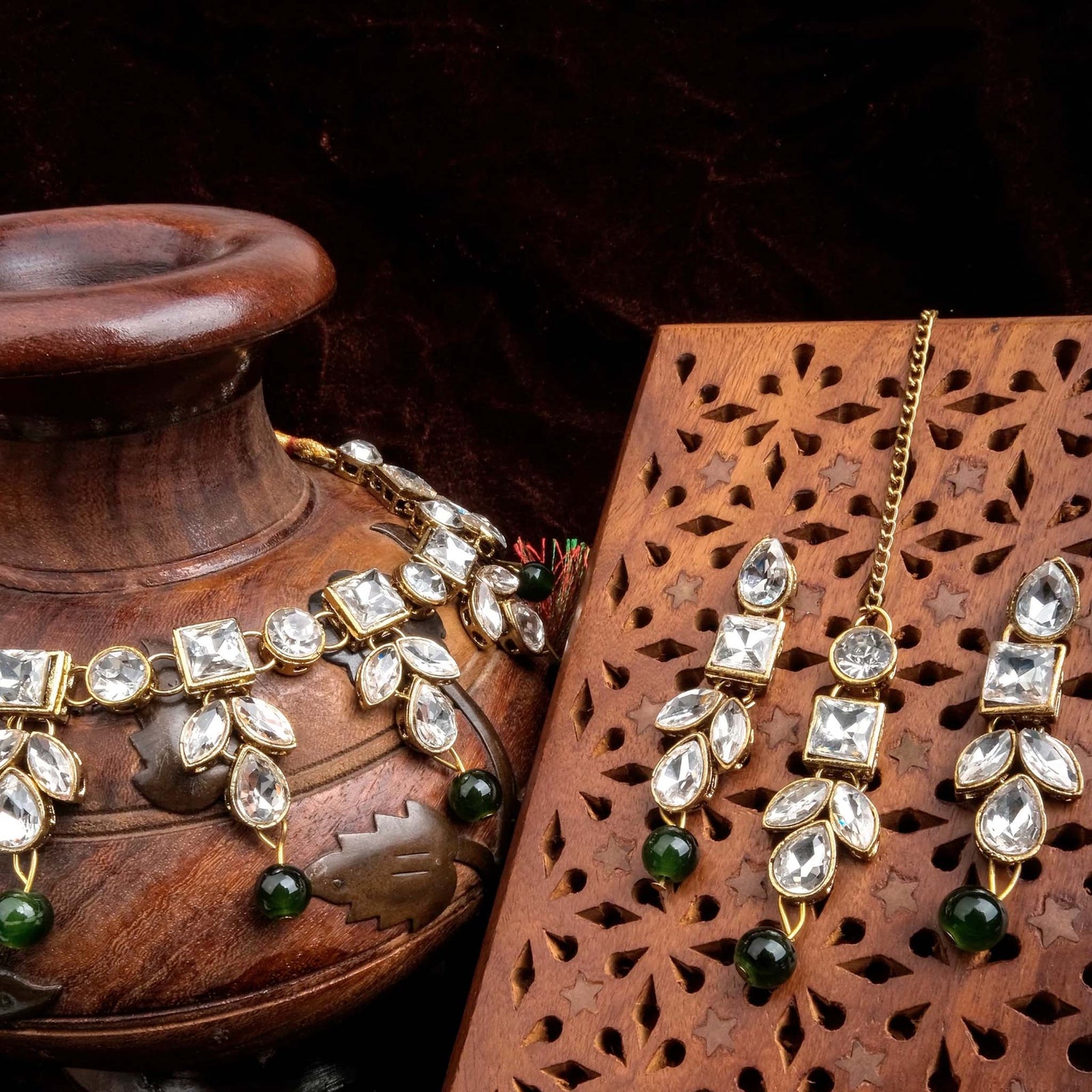 Fancy Dimond with Green Pearl Necklace Alloy Gold-plated Jewel Set ClothsVilla