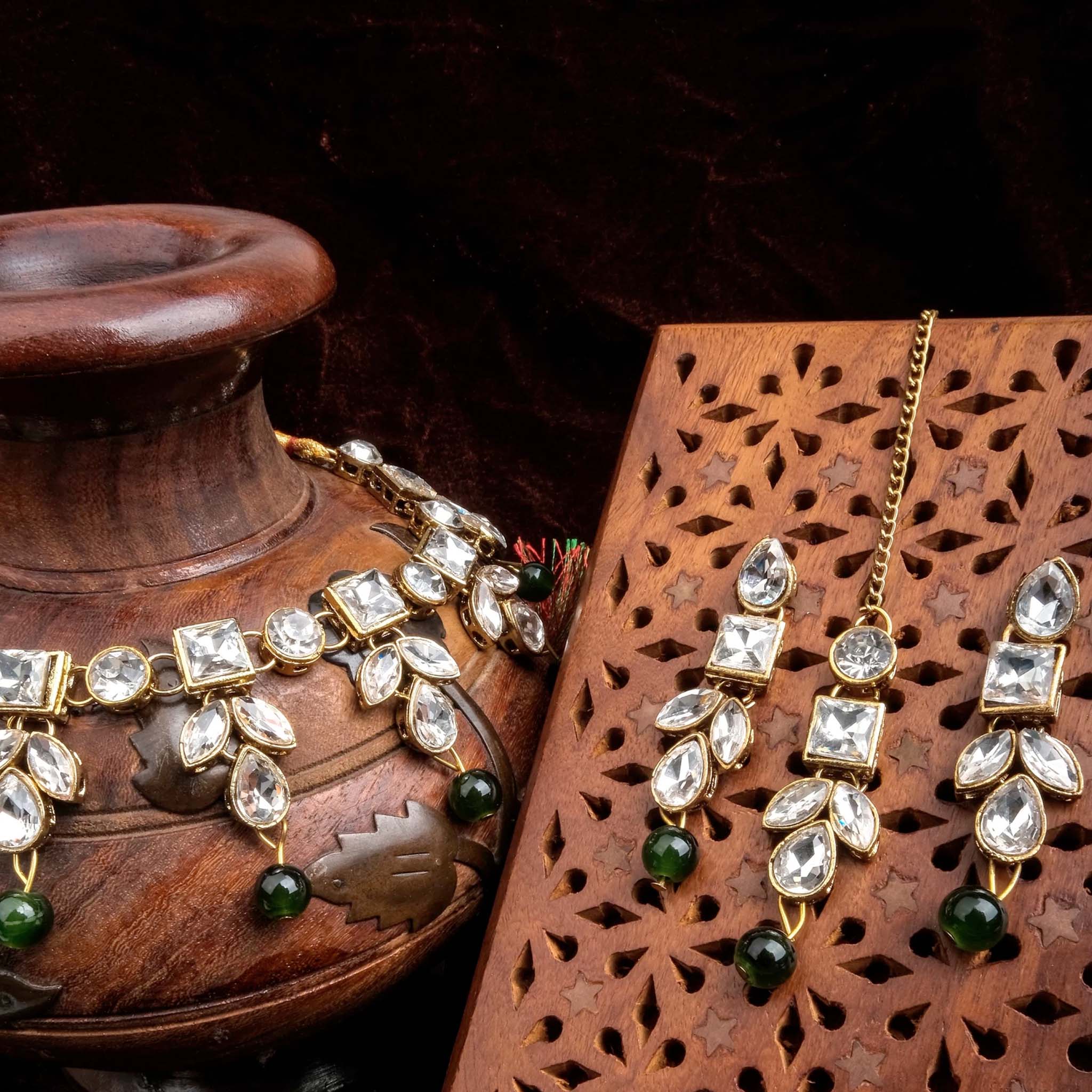 Fancy Dimond with Green Pearl Necklace Alloy Gold-plated Jewel Set ClothsVilla
