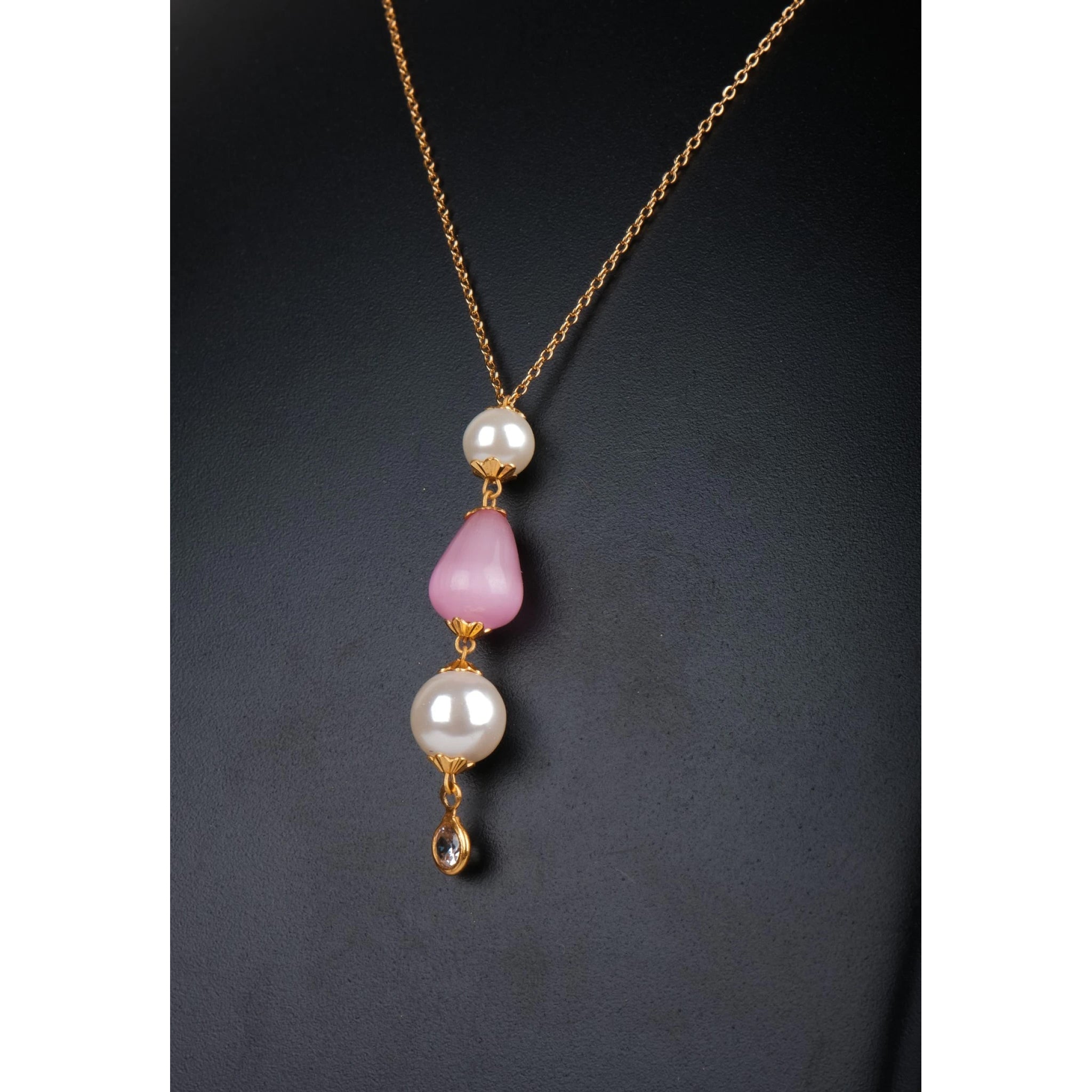 Gold-plated Pink Pearl Brass Pendant Gold-plated Pearl Brass Pendant ClothsVilla