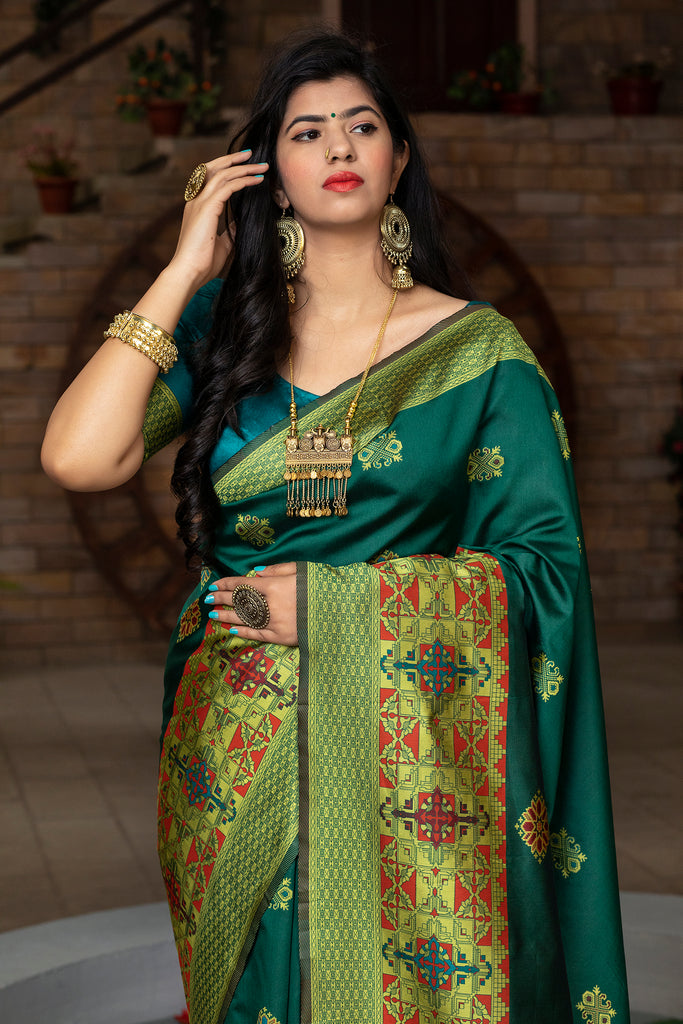 Green Heavy Bordered Banarasi Silk Wedding Wear Saree With Blouse ClothsVilla