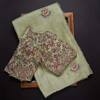 Green Saree in Organza With Resham and Embroidery Work Clothsvilla
