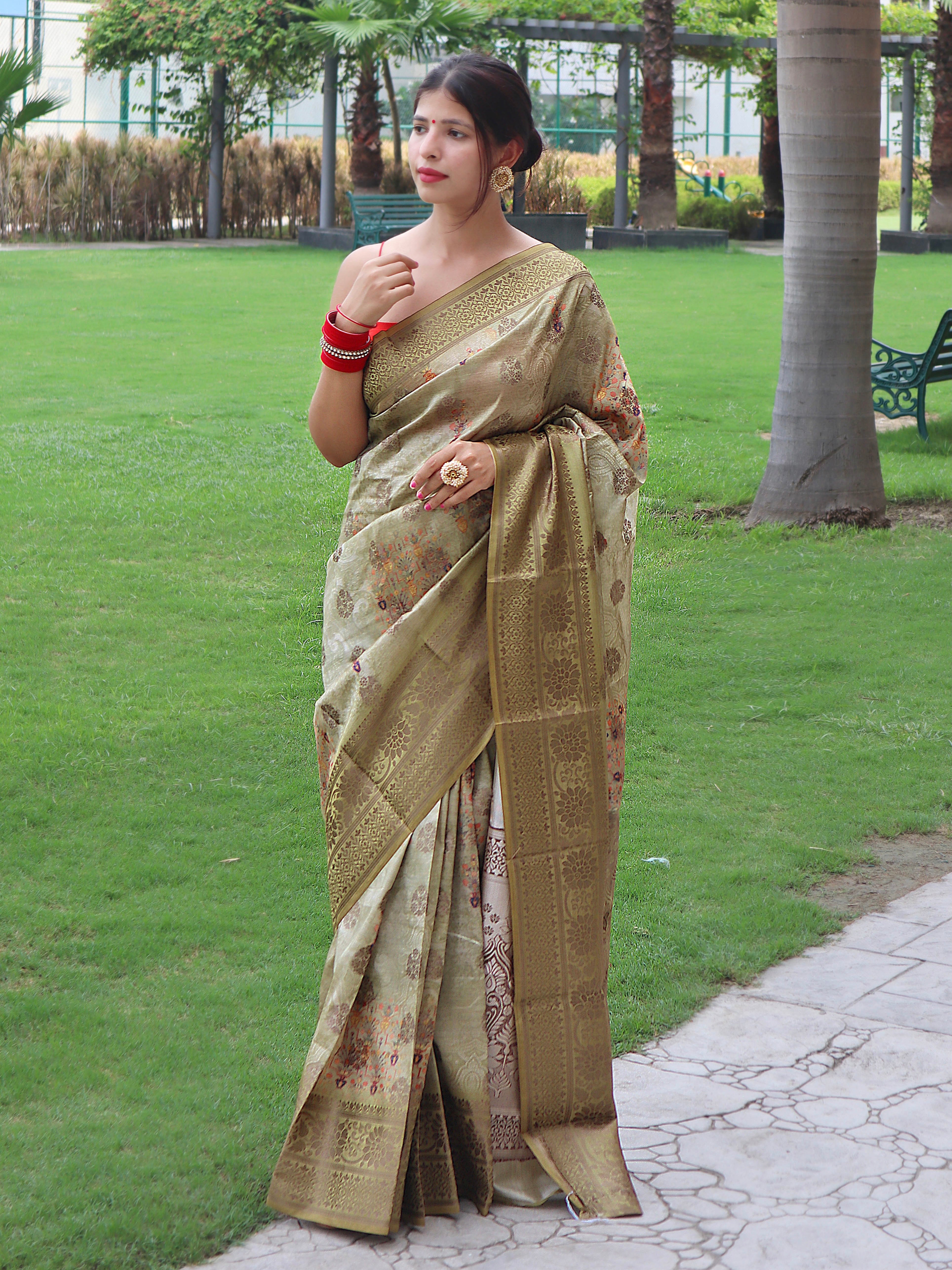 Siddhi Banarasi Silk Woven Saree with Floral Prints Dark Green Clothsvilla Main image