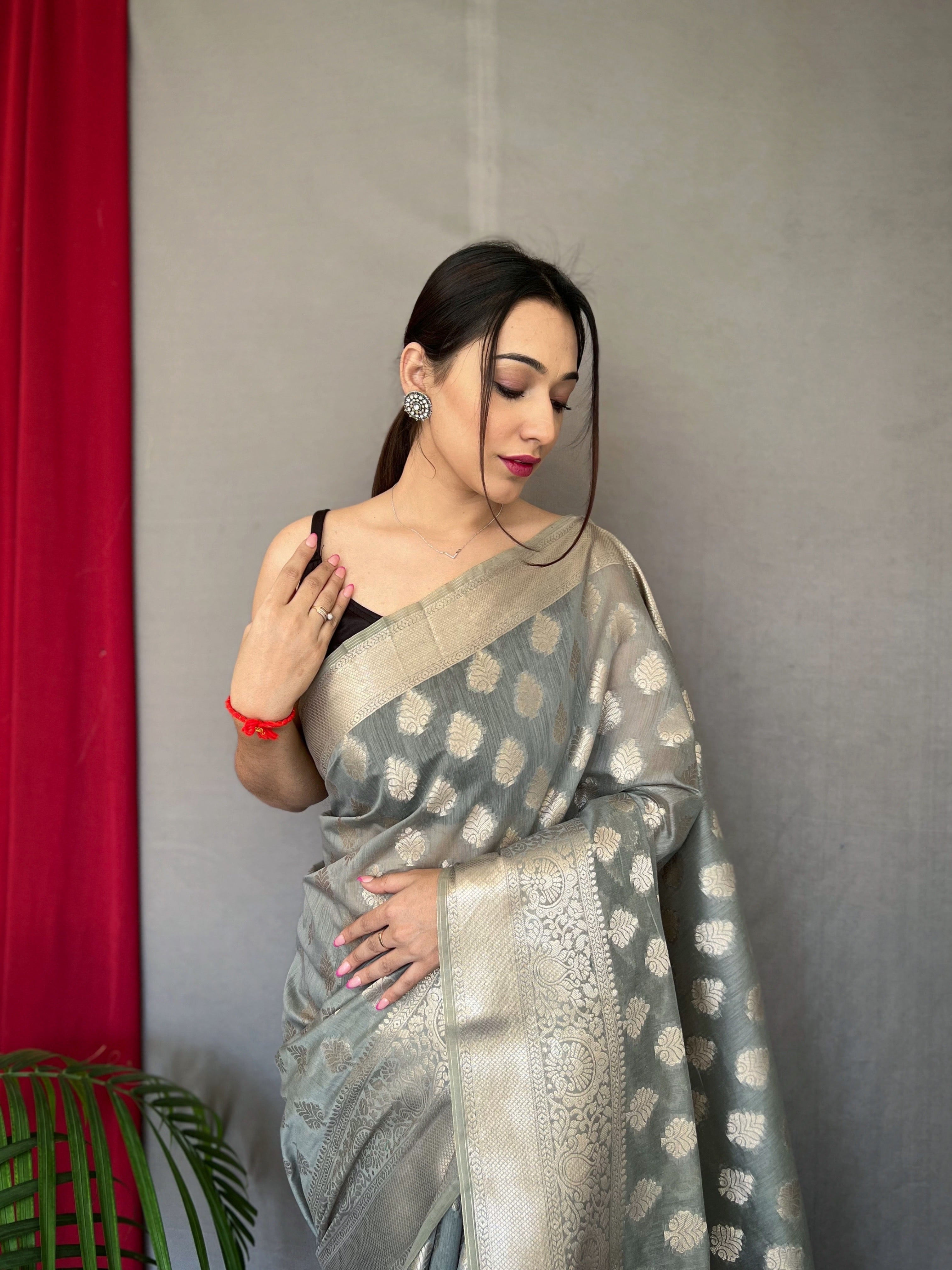 Grey Man Mohini Cotton Muslin Woven Saree Clothsvilla