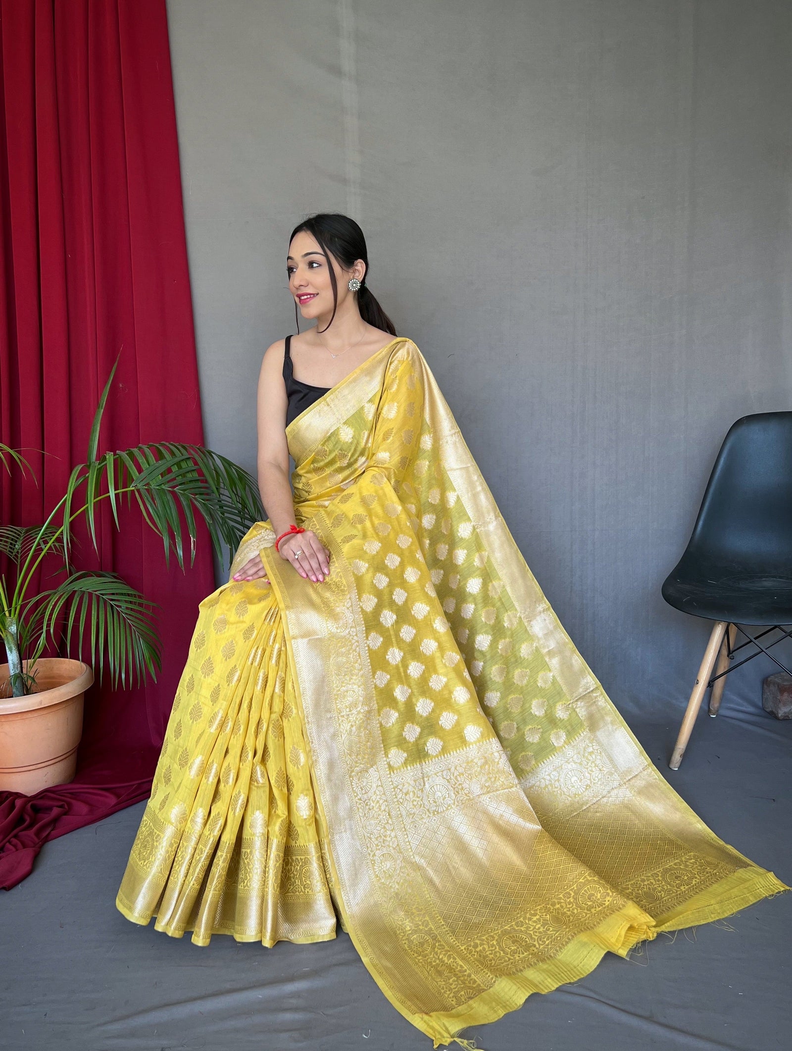 Yellow Man Mohini Cotton Muslin Woven Saree Clothsvilla