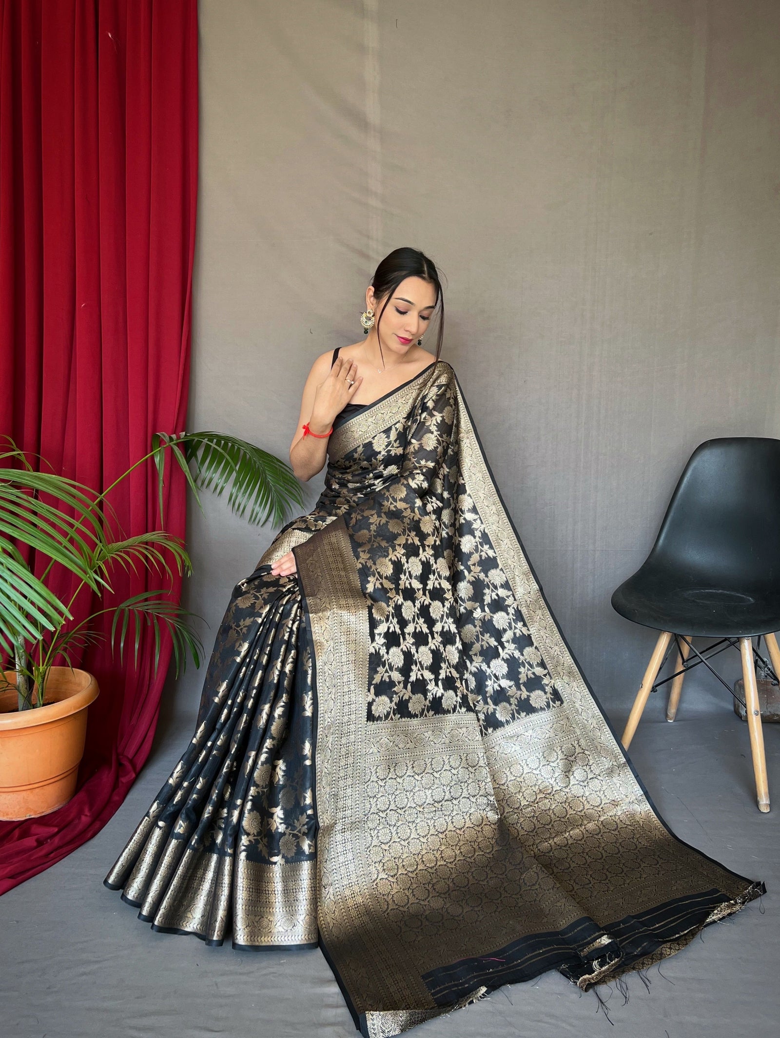Black Jhalak Cotton Linen Jaal Woven Saree Clothsvilla