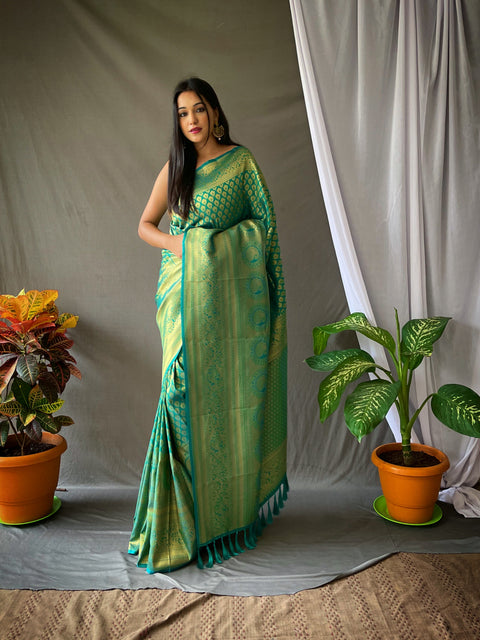Pure Kanjeevaram Silk #1 Rama Green Clothsvilla Main image