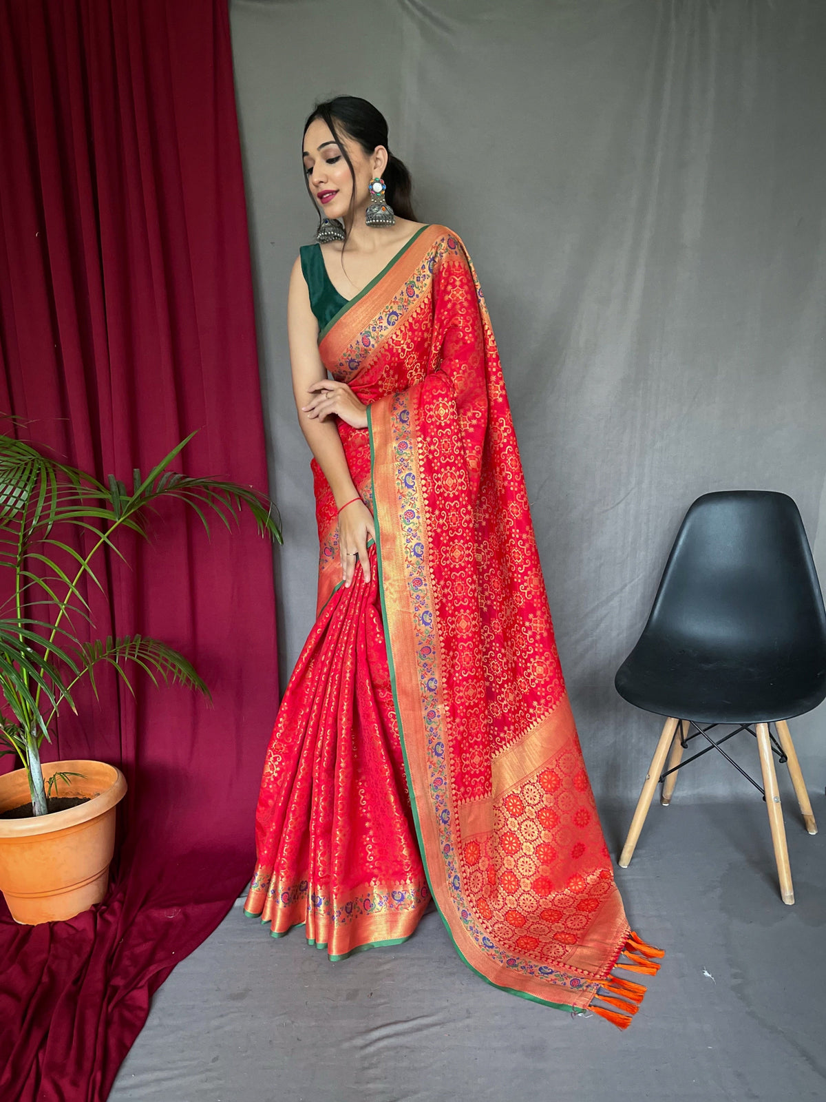 Bandhej Patola Silk Woven Saree Red Clothsvilla Main image