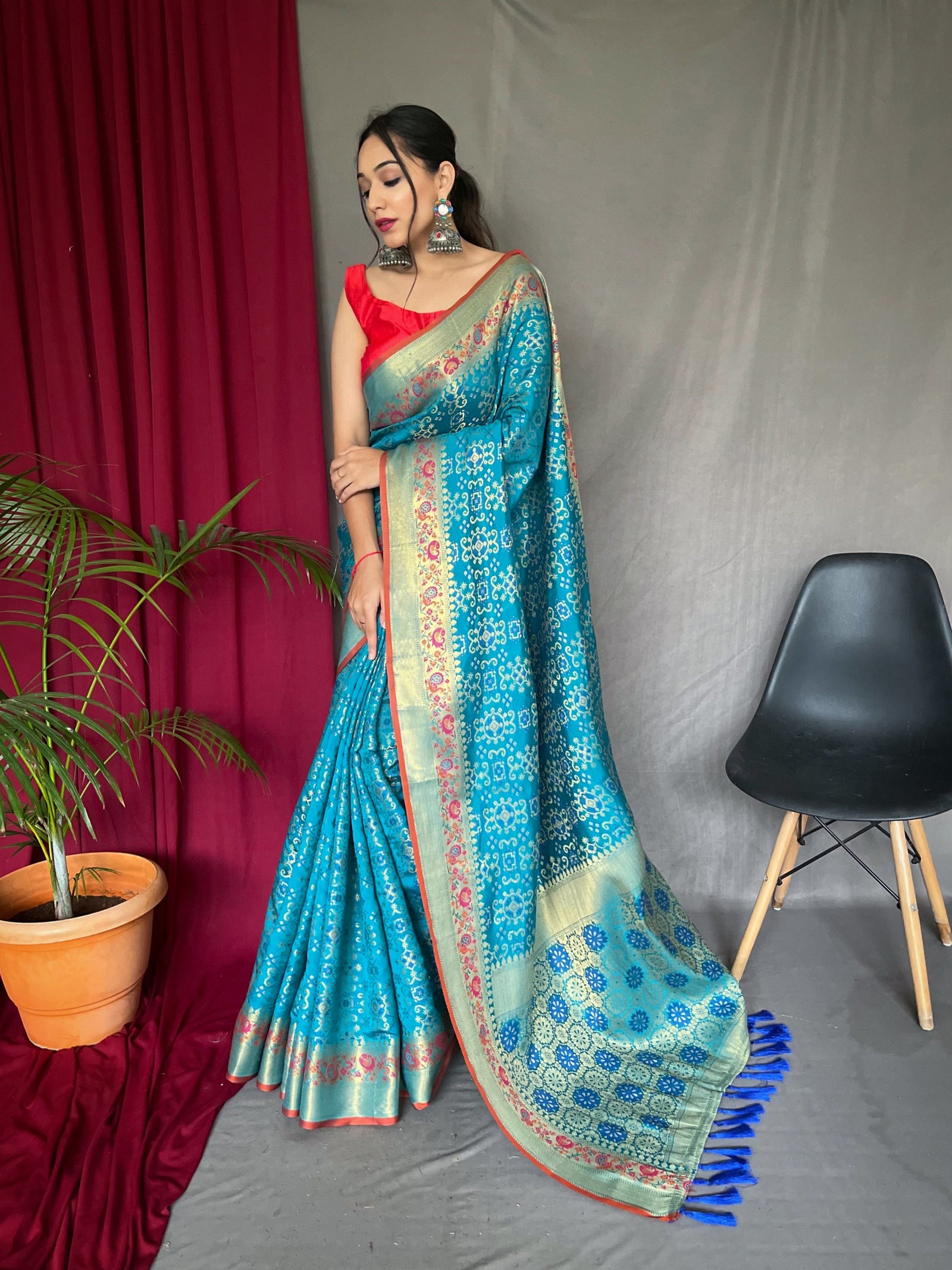 Bandhej Patola Silk Woven Saree Pacific Blue Clothsvilla
