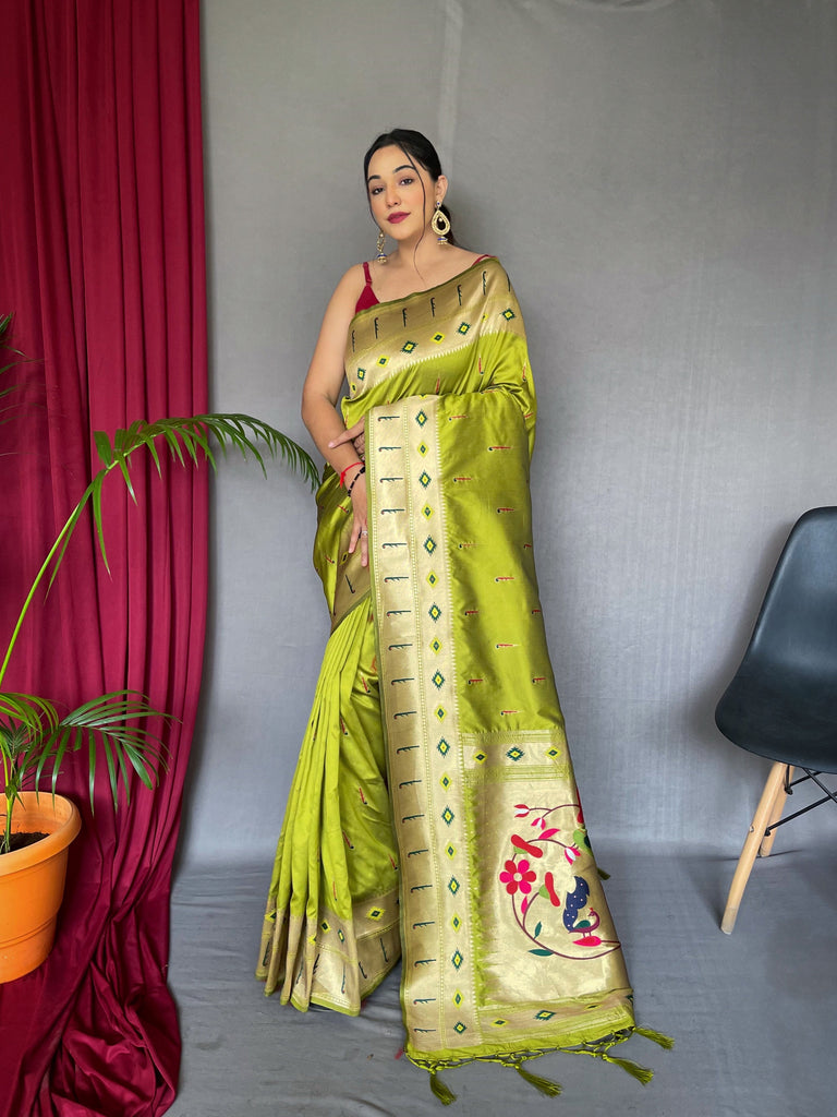 Muniya Paithani Silk Woven Saree Icky Green Clothsvilla