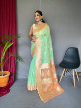 Load image into Gallery viewer, Chameli Cotton Slub Contrast Pattern Woven Saree Pastel Green with Peach Clothsvilla