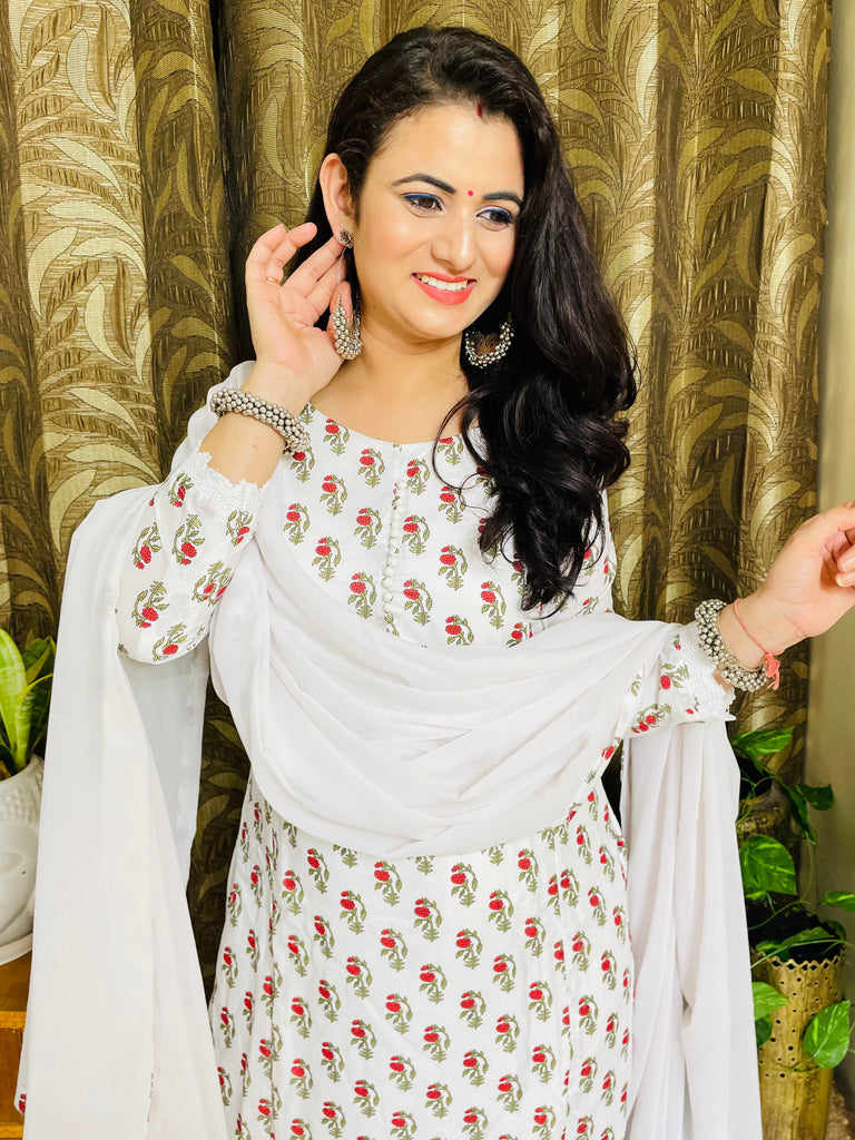 White Cotton Printed suit with attractive Lace Border ClothsVilla