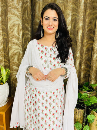 White Cotton Printed suit with attractive Lace Border ClothsVilla