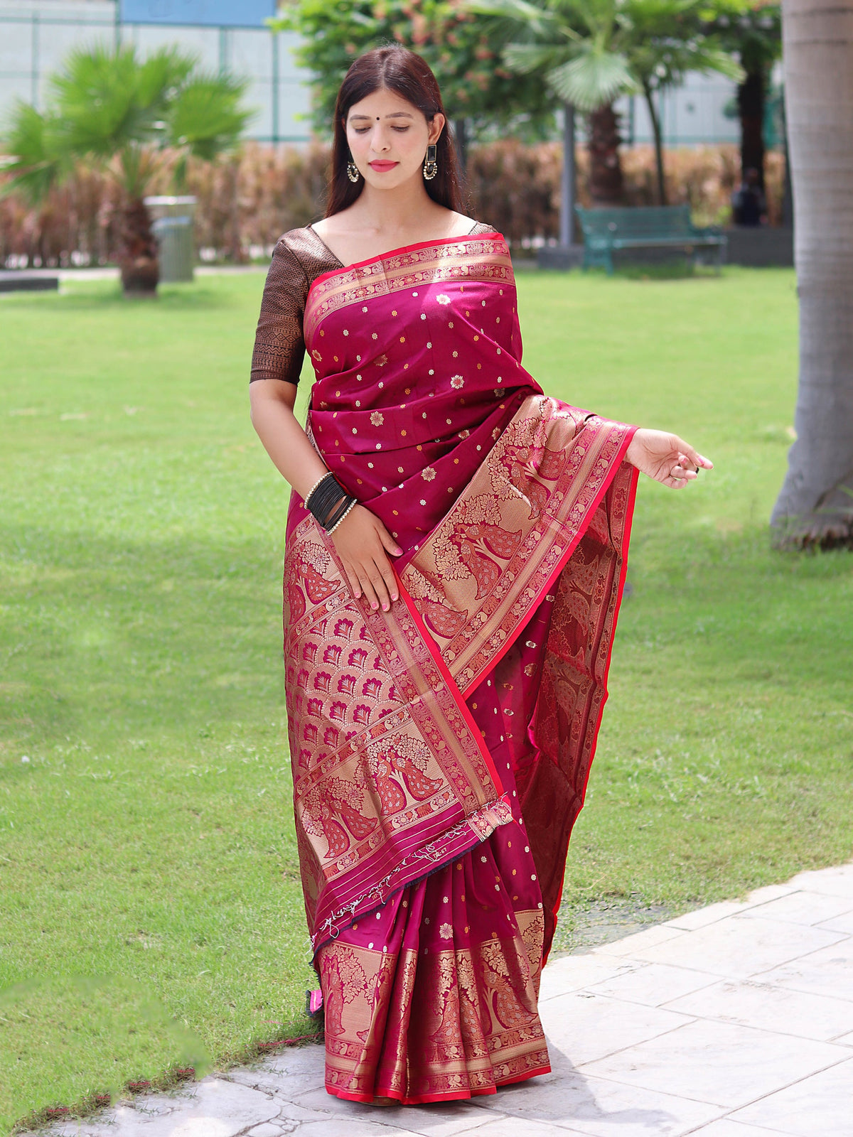 Sangam Soft Silk Saree Three Colored Zari Woven Saree Royal Fuchsia Pink Clothsvilla Main image