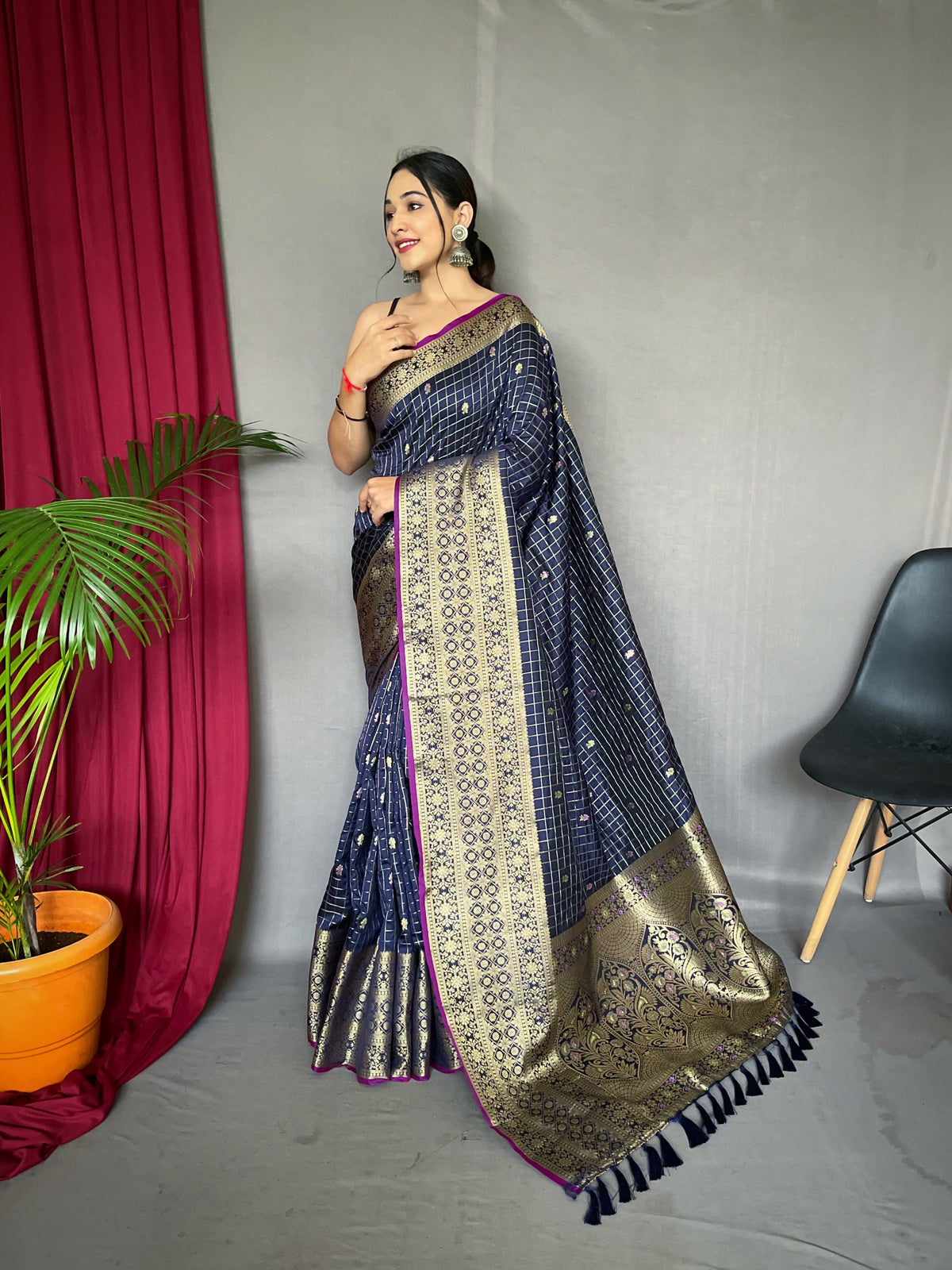 Kalindi Soft Silk Checks Woven Saree Dark Blue Clothsvilla Main image