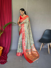 Load image into Gallery viewer, Kohinoor Kalamkari Gala Paithani Printed Fusion Woven Saree Pista Clothsvilla