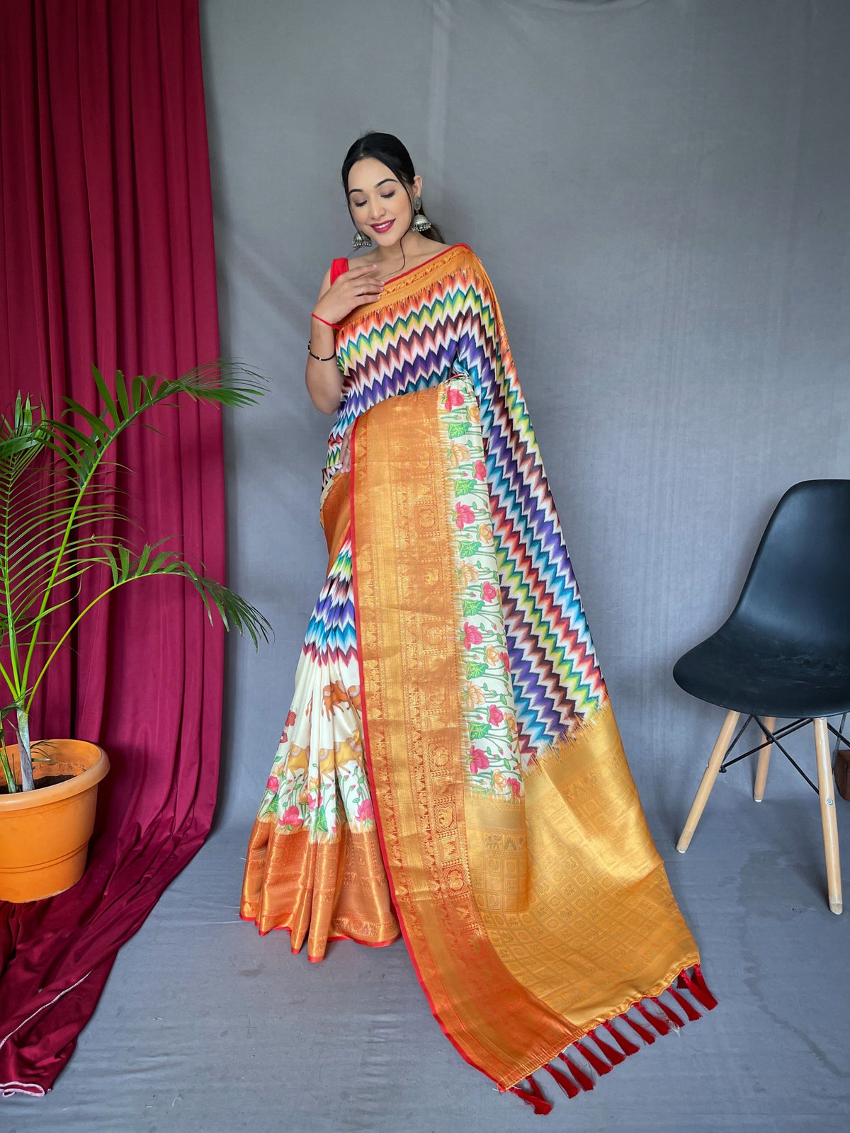Shrikala Gala Chevron Kalamkari Printed Woven Saree Multicolor Clothsvilla Main image