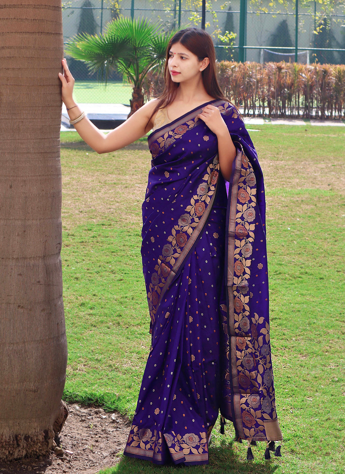 Suhani Silk Saree with Floral Border and Pallu Violet Clothsvilla Main image