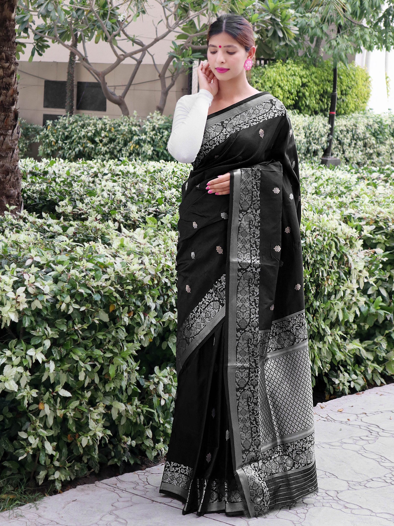 Soft Silk Woven Black Clothsvilla
