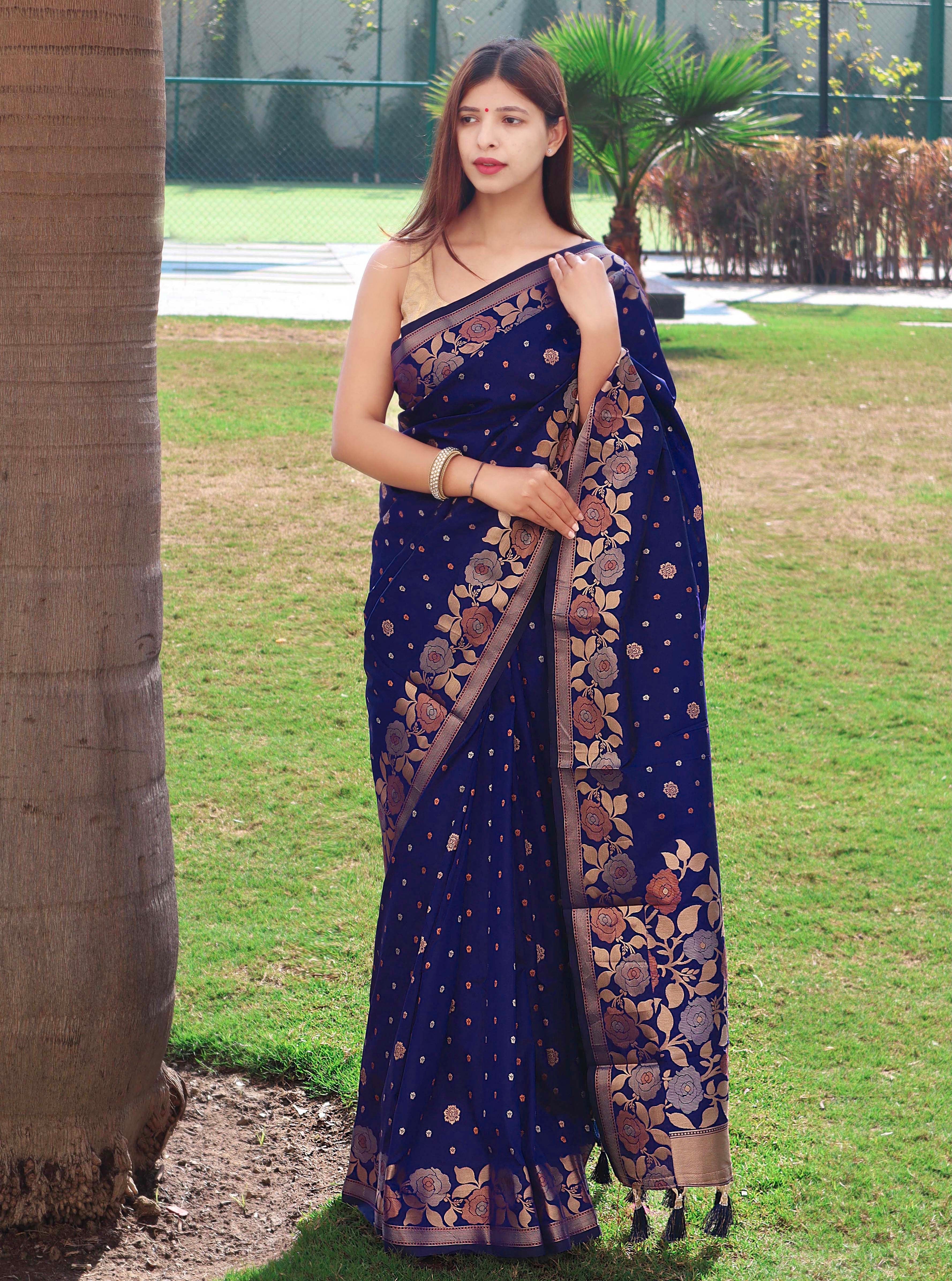 Suhani Soft Silk Saree with Floral Woven Border and Pallu Navy Blue Clothsvilla