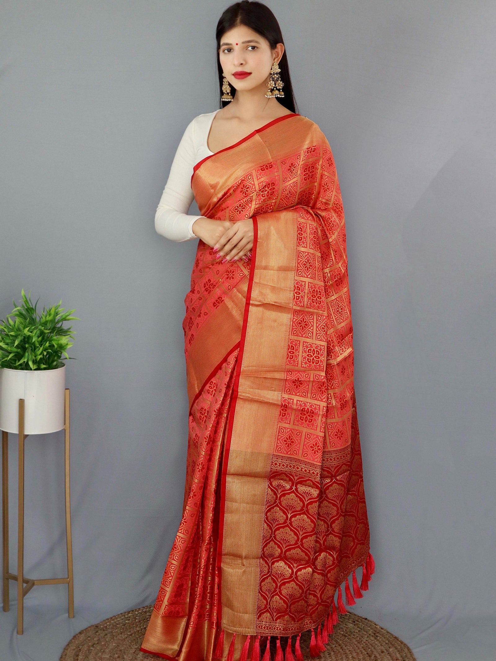 Patola Silk Peach with Pink Clothsvilla