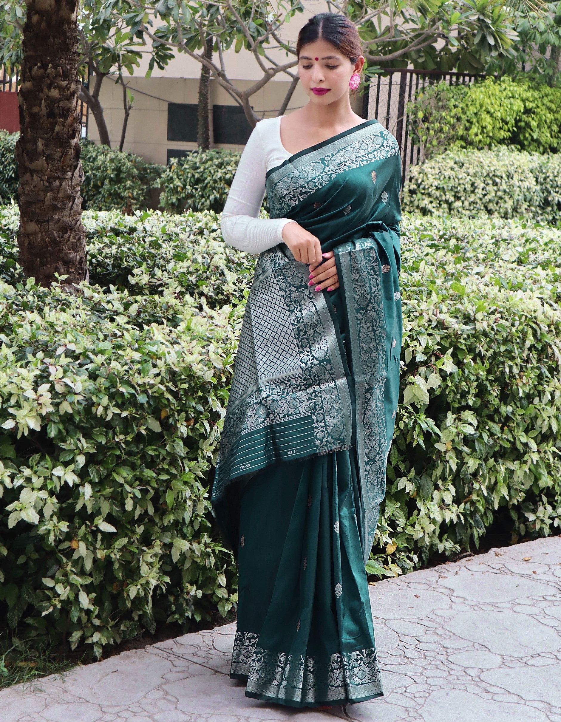 Banarasi Soft Cotton Saree Silver Zari Weaving-Green – Banarasikargha