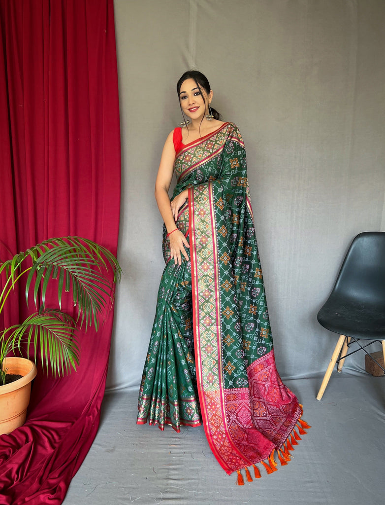 Rangeen Patola Contrast Woven Silk Saree Jungle Green Clothsvilla