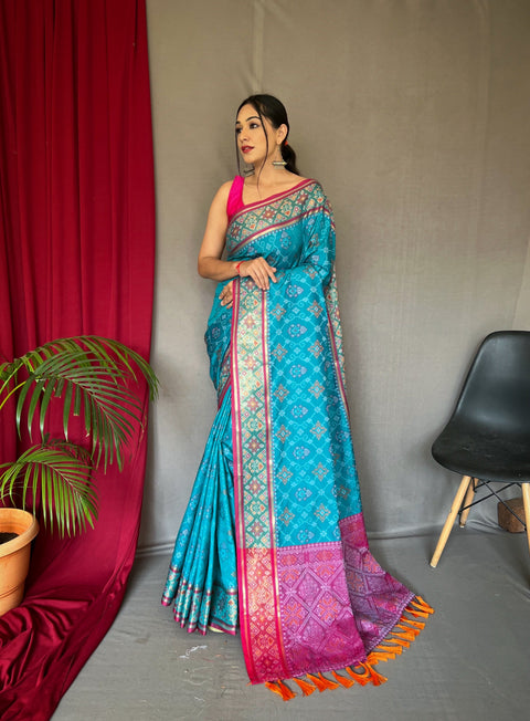 Rangeen Patola Contrast Woven Silk Saree Deep Aqua Clothsvilla Main image