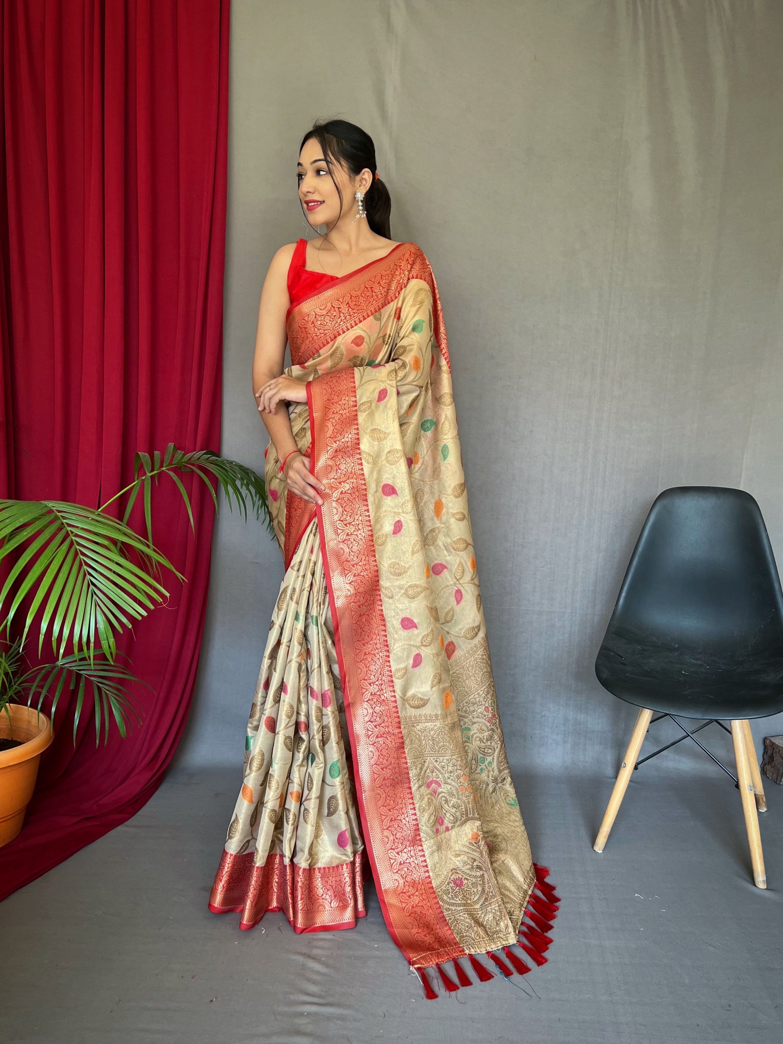 Kanjeevaram Tissue Silk Sitara Jaal Meenakari Woven Saree Cream Clothsvilla