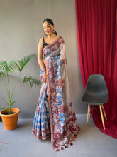 Load image into Gallery viewer, Kalanandi Cotton Kalamkari Printed Saree Grey Clothsvilla