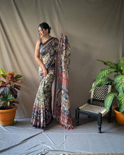 Load image into Gallery viewer, Cotton Kalamkari Printed Saree Thistle Green Clothsvilla