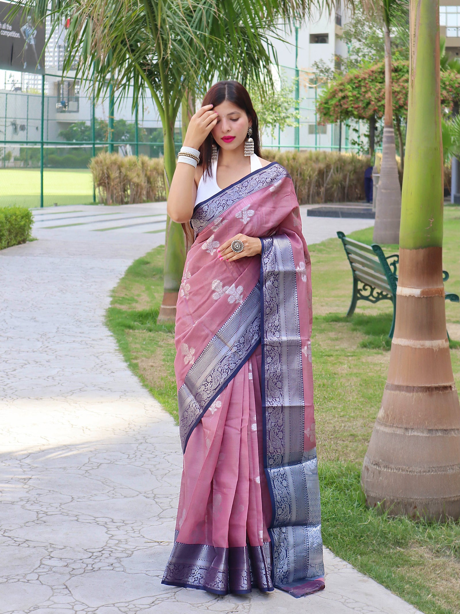 Linen Contrast Woven Saree Light Mauve Clothsvilla