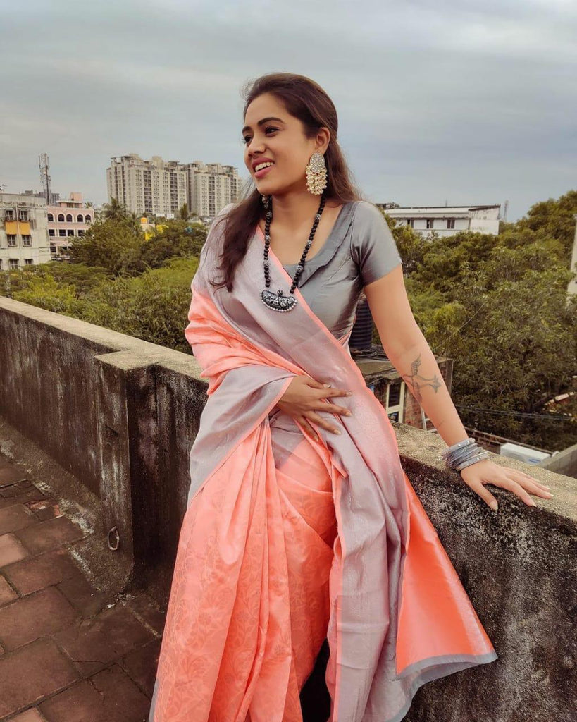 Sophisticated Pink Soft Silk Saree With Outstanding Blouse Piece KP