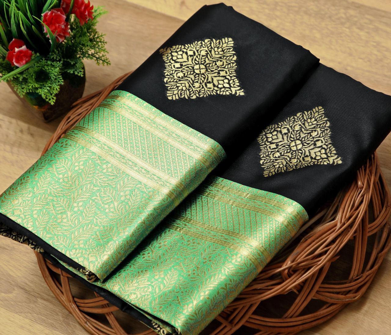 Quintessential Black Soft Silk Saree With Attractive Blouse Piece KP Main image