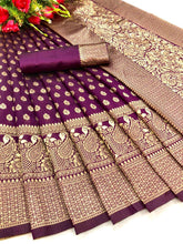 Load image into Gallery viewer, Scrumptious Purple Soft Banarasi Silk Saree With Bewitching Blouse Piece KP