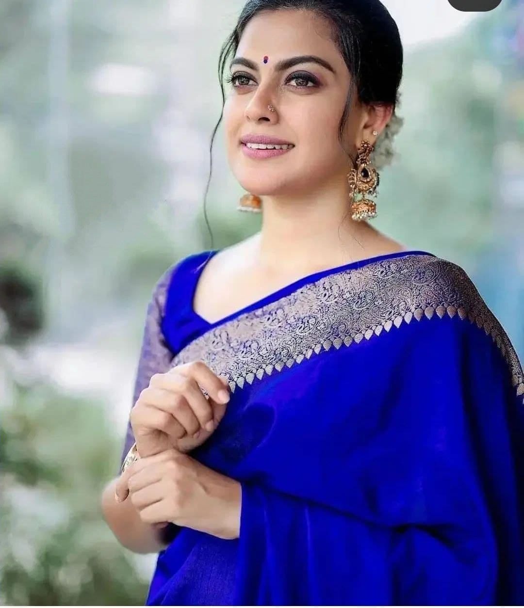 Adoring Royal Blue Soft Silk Saree With Bucolic Blouse Piece Shriji
