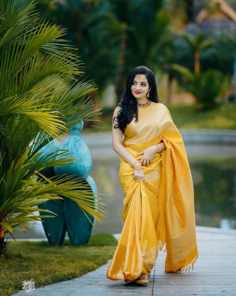 Glittering Yellow Soft Banarasi Silk Saree With Sensational Blouse Piece KP