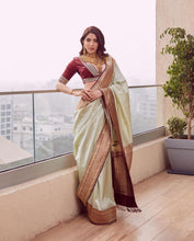 Load image into Gallery viewer, Refreshing Grey Soft Silk Saree With Skinny Blouse Piece KP