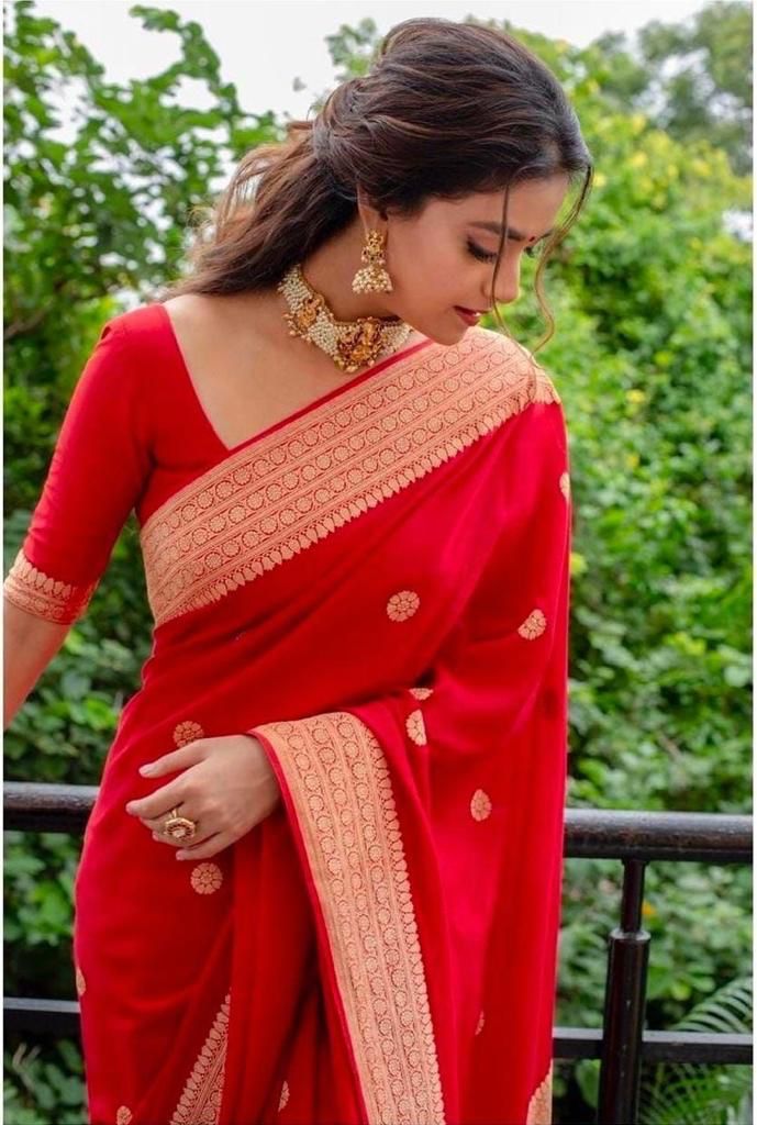 Vestigial Red Soft Silk Saree With Ravishing Blouse Piece KP
