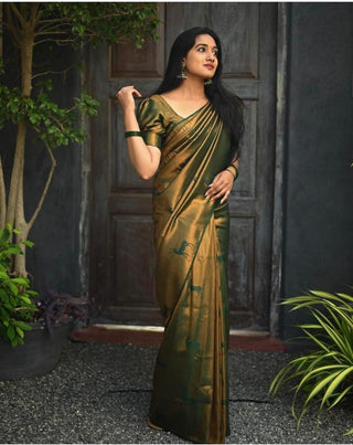 Luxuriant Dark Green Soft Silk Saree With Comely Blouse Piece KP