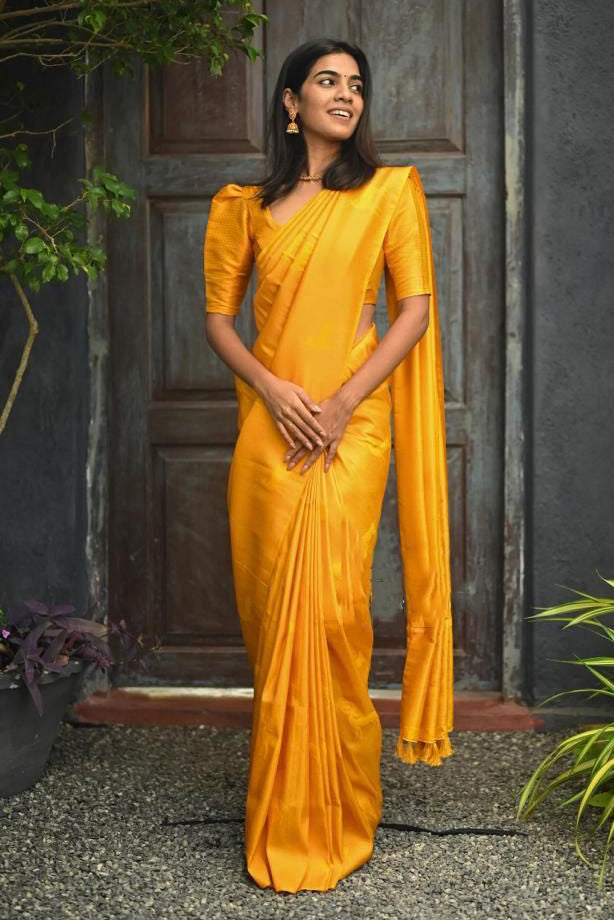Confounding Yellow Soft Silk Saree With Pleasurable Blouse Piece KP