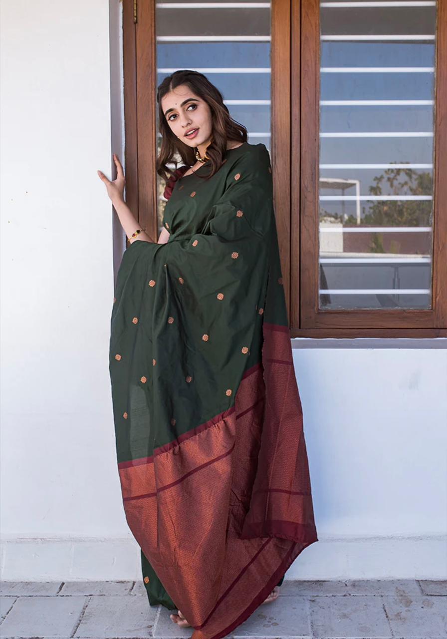 Devastating Dark Green Soft Silk Saree With Staggering Blouse Piece KP