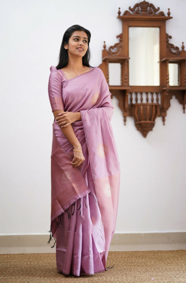 Snappy Baby Pink Soft Silk Saree With Stunning  Blouse Piece KP